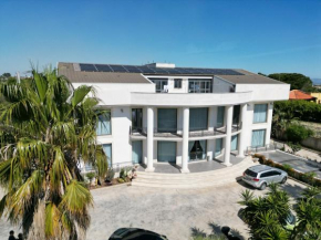 Отель Villa Floyd Charming Rooms B&B, Пачино